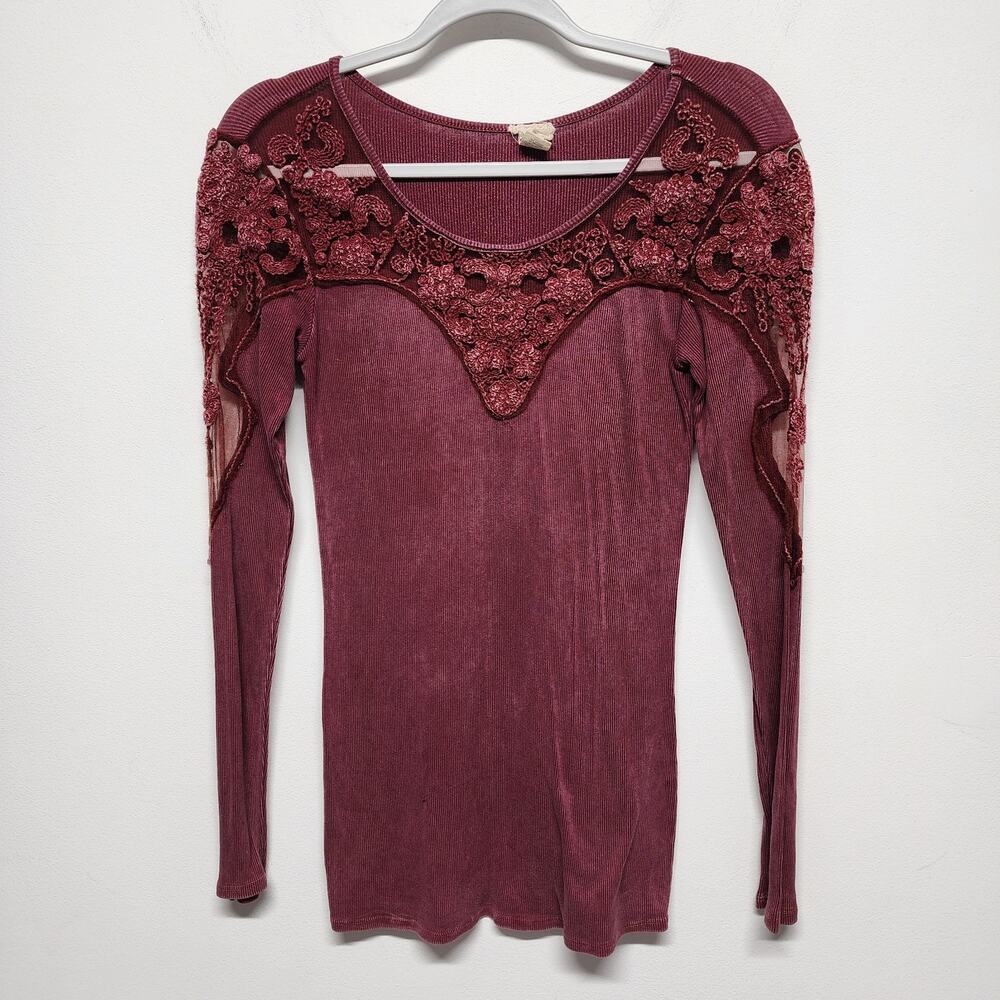 BKE Womens Thermal Lace Neck Shirt Size XS Distressed Maroon Long Sleeve Y2K